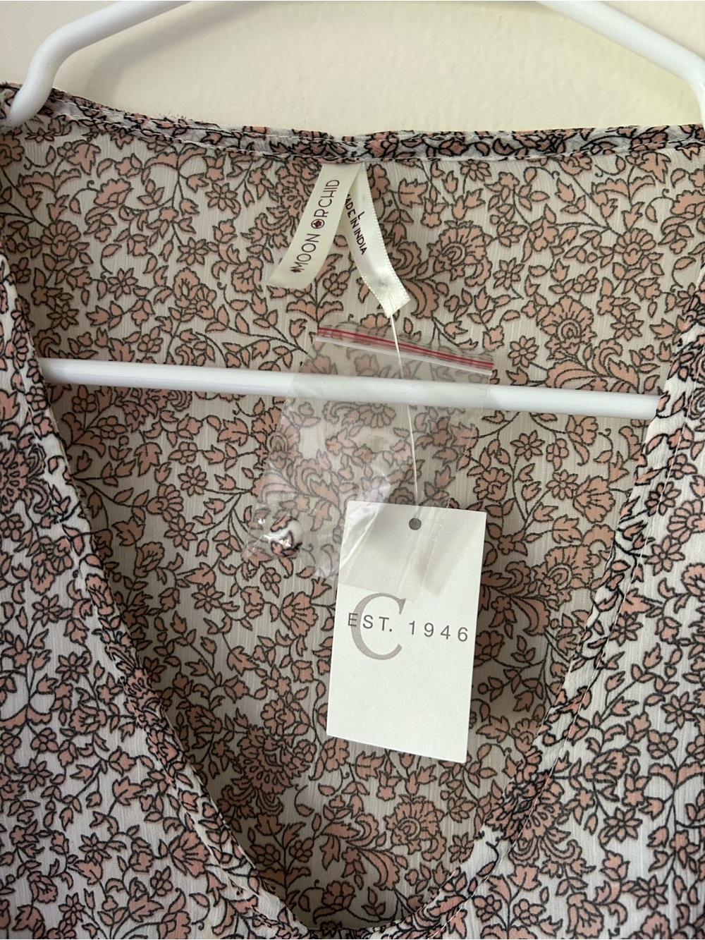 NWT Floral Ruffle Blouse - Picture 3 of 5